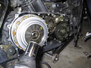 /files/includes/images/clutch_repl_nut_off.jpg (90872 bytes)