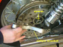 /files/includes/images/dh_rw_3bracket-spacer.jpg (67800 bytes)