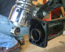 /files/includes/images/dh_swingarm_gearcaseremoved3.jpg (81332 bytes)