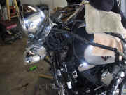 /files/includes/images/fork_oil_viewfromside.jpg (100861 bytes)
