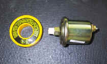 /files/includes/images/gauges_oil_aftrmrkt_sender.jpg (67294 bytes)