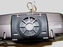 /files/includes/images/gps_tether_bottom.jpg (56581 bytes)