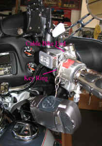/files/includes/images/gps_tether_dangle.jpg (125871 bytes)