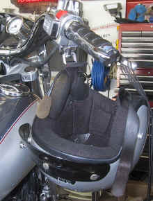 /files/includes/images/helmet_barrelowhelmet.jpg (124889 bytes)