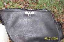 /files/includes/images/huntbag_back.jpg (50002 bytes)