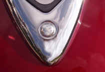 /files/includes/images/mc_boltcovers_instrument.jpg (38353 bytes)
