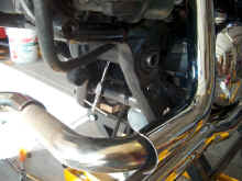 /files/includes/images/swingarm_zerk_tap.jpg (250270 bytes)