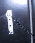 /files/includes/images/trailer_chain.jpg (48564 bytes)