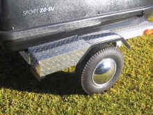 /files/includes/images/trailer_toolboxes_side.jpg (248214 bytes)